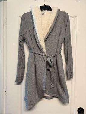 Aerie Gray Sherpa Lined Hooded Wrap Robe Women’s XS Soft Cozy Lounge